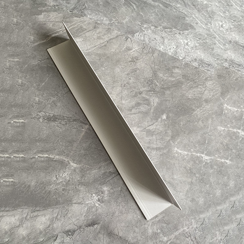 Binnen Hoge Glanzende pvc-de Wachtenbreedte 10mm50mm van de Muurhoek