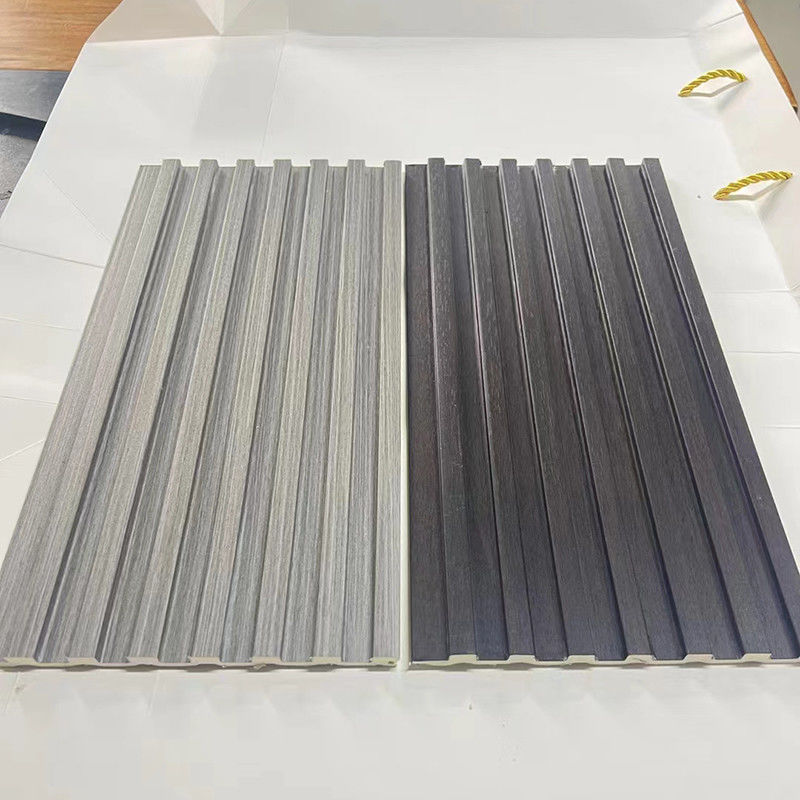 Custom WPC Fiber Grating Groove Surface Waterdicht Branddicht Muurbekleding voor woningversiering